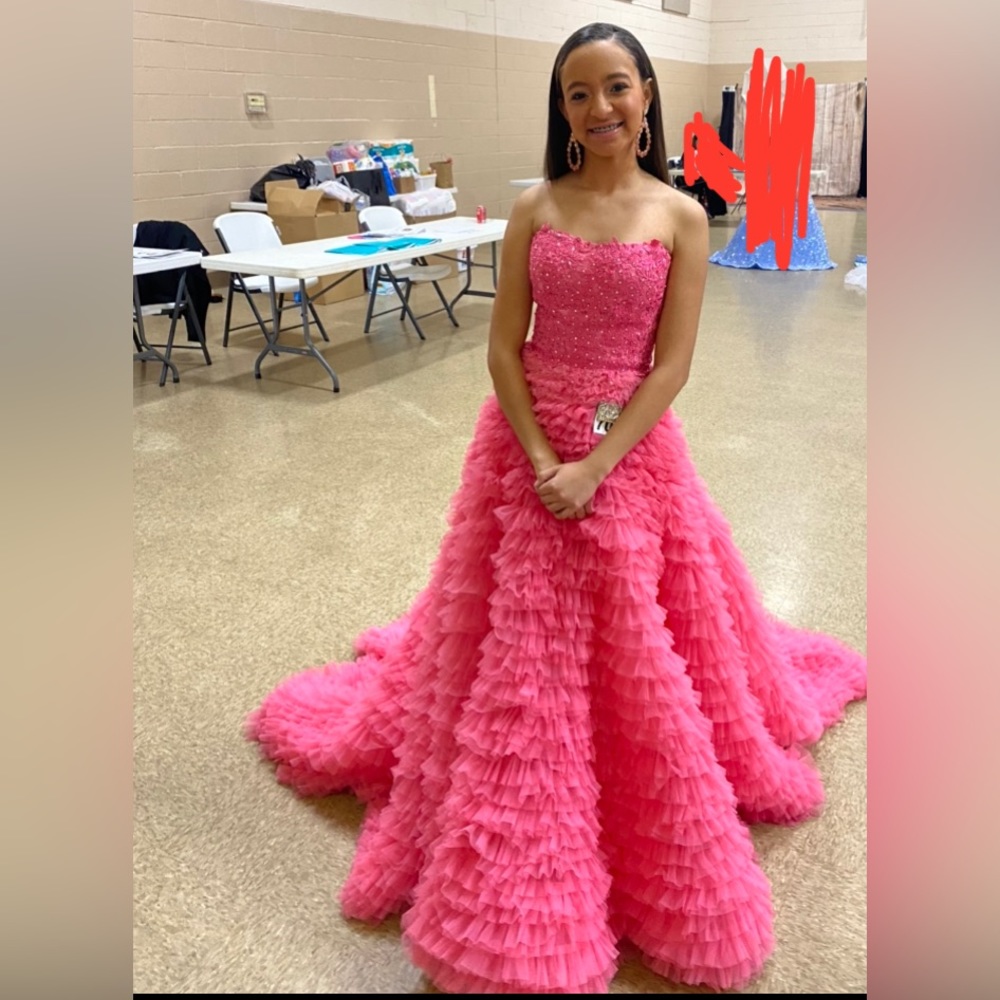 Sherri Hill size 4 but fits like 0